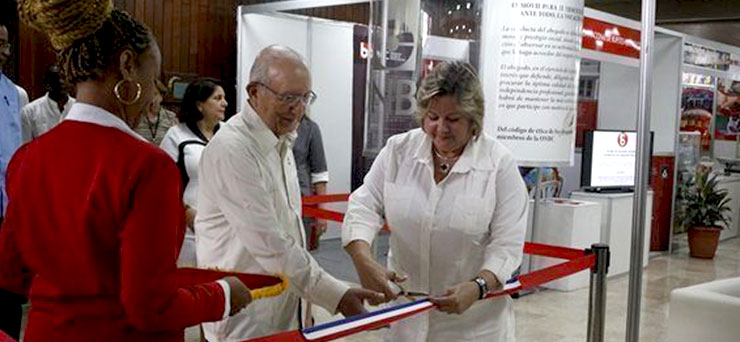 Inauguración, momento de la apertura